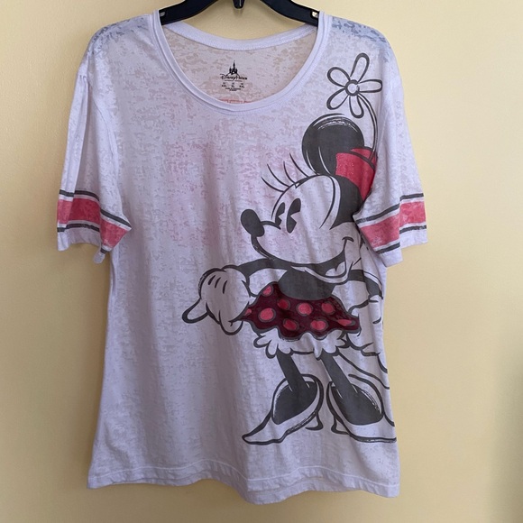 Disney Tops - NWOT Disney Minnie Mouse Lightweight T Shirt - White and Red w/Minnie Design